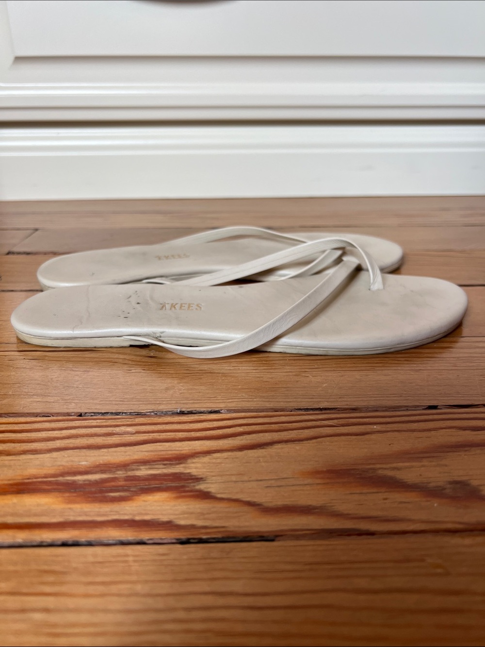 TKEES Riley Sandal Flips - Linen - Picture 5 of 8